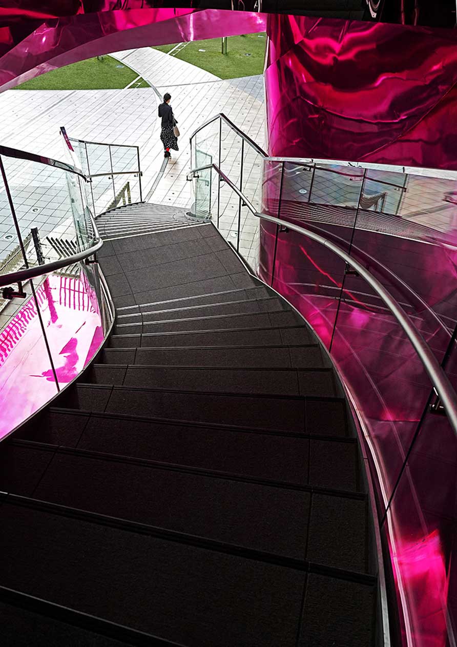 バラ色の世界へ